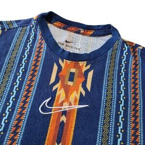 The Nike Tee Mens M Blue Aztec Tribal Southwestern Striped Athletic T Shirt